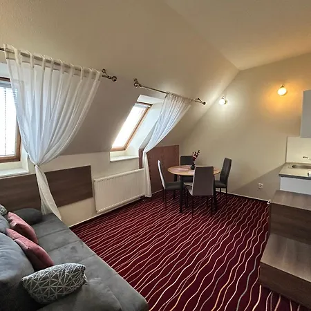 Szálloda Brixen 3*