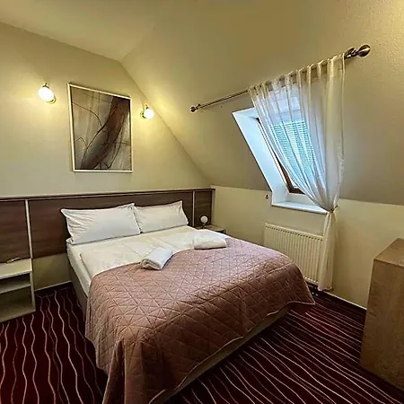 Szálloda Brixen 3*